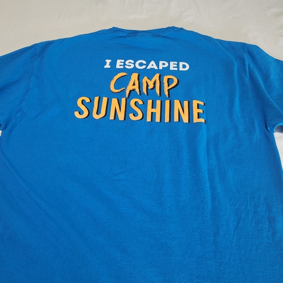 Graphic Print Aqua Tee Shirt T-shirt Crewneck Camp Sunshine Escape Room Casino - Picture 2 of 8